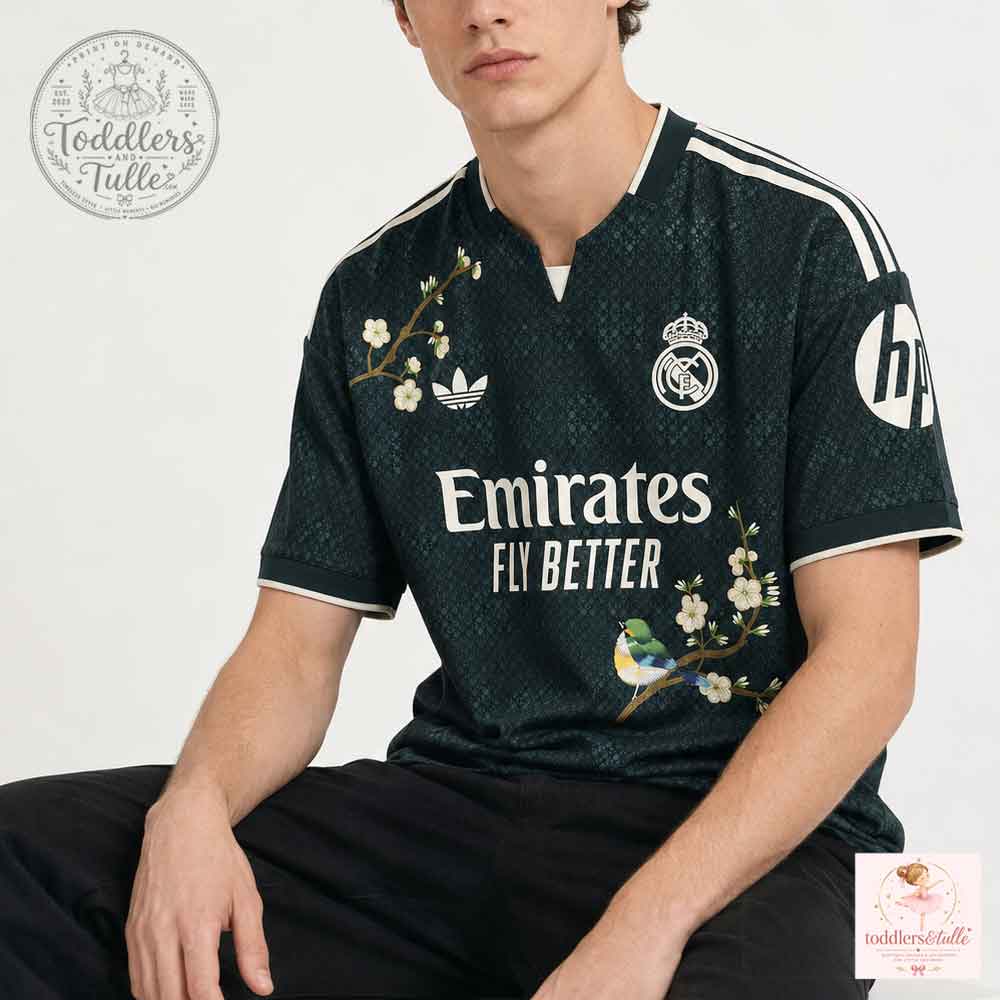 Real Madrid 2026/27 Away Custom Sakura Bird Special Edition Soccer Jersey Shirt Real Madrid 2026/27 Away Sakura Bird Custom Soccer Jersey – image 3 of 3