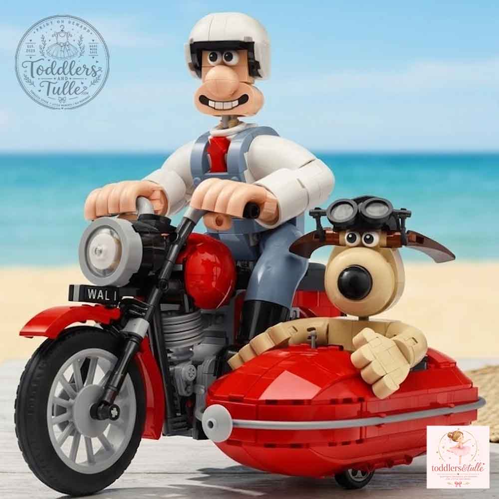 LEGO Wallace & Gromit (21373) Motorcycle & Sidecar Building Set LEGO Wallace & Gromit (21371) Motorcycle & Sidecar Building Set – image 2 of 3